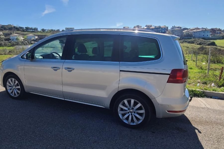 Volkswagen Sharan Grey (2012)