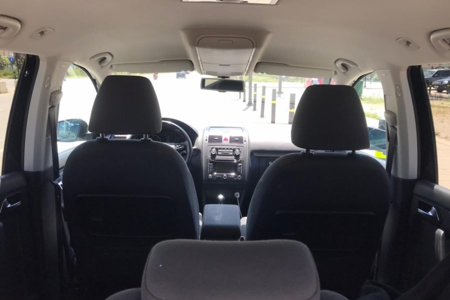 Volkswagen Touran Black (2012)