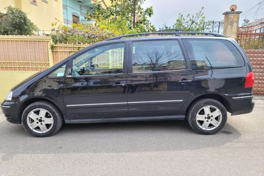 Volkswagen Sharan Black (2009)