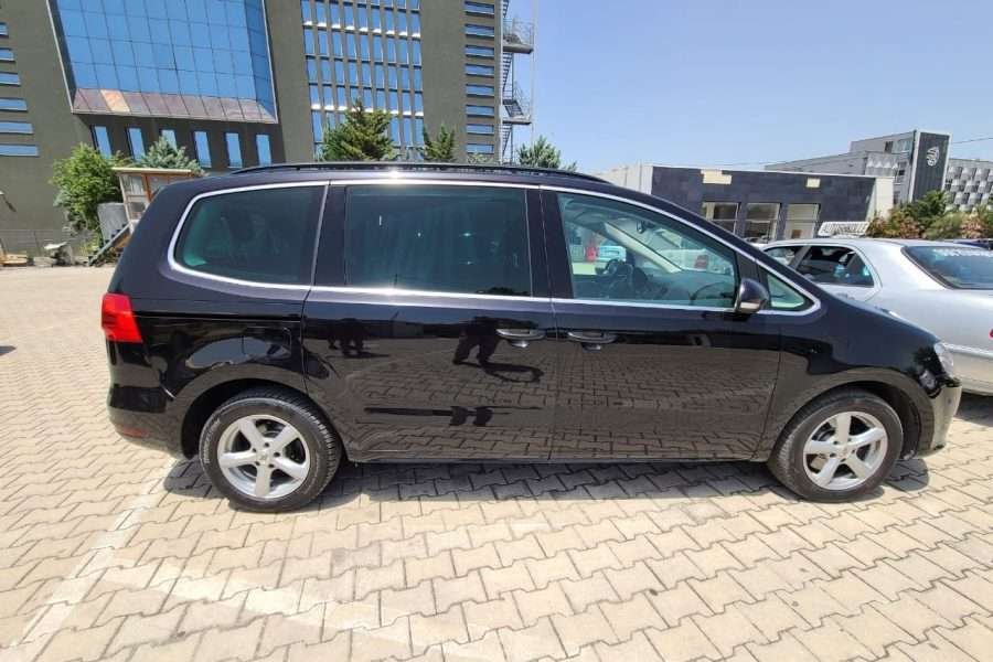Volkswagen Sharan Black (2012)