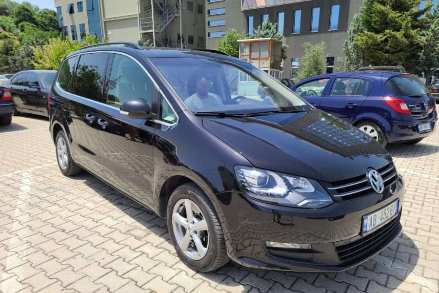 Volkswagen Sharan Black (2012)